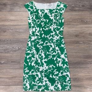 🍀LL Bean Signature Green Floral Print Short Sleeve Dress